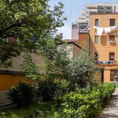 Milano -Duomo 13 Min, Netflix E Wi-Fi Apartment Luaran gambar